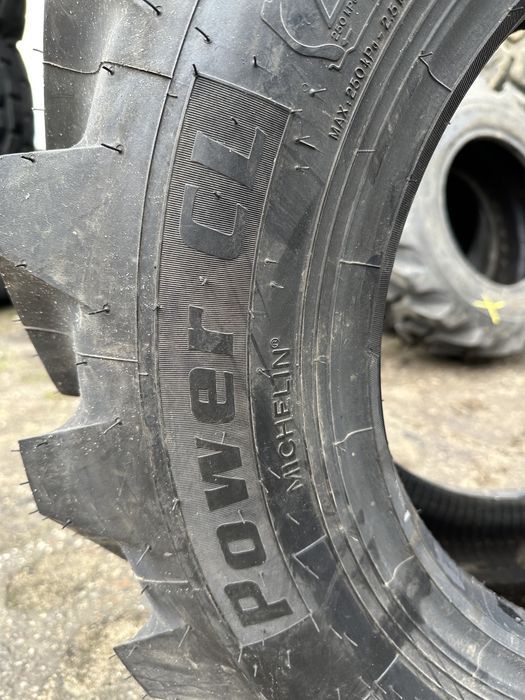 280/80-18 10.5/80-18 Michelin Power CL Ładowarka