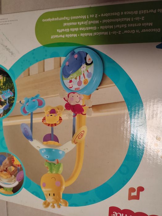 Mobile portátil para berço