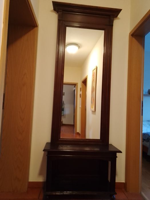 Lustro- tremo eklektyczne.
