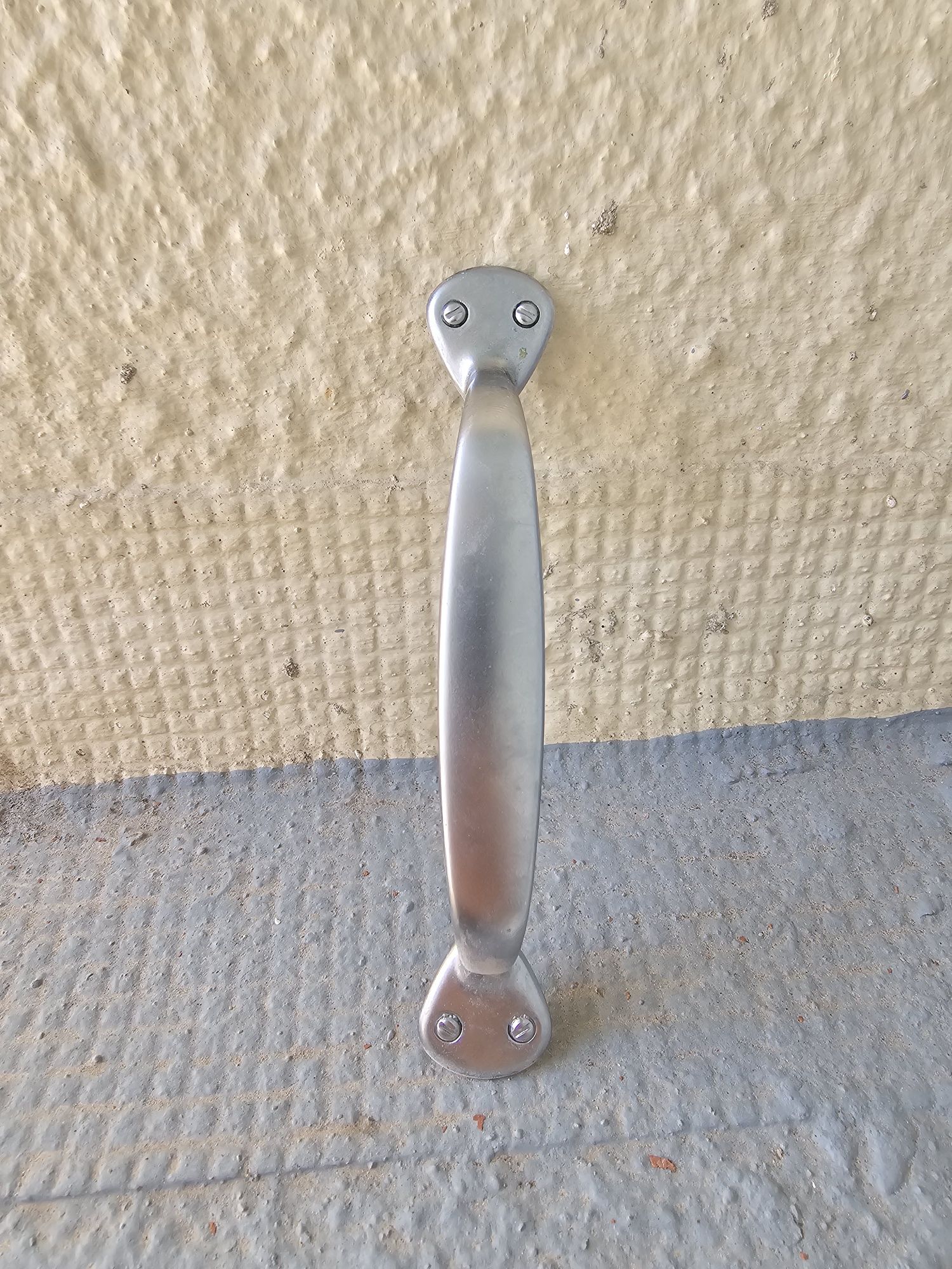 Pegas para gavetas 96mm