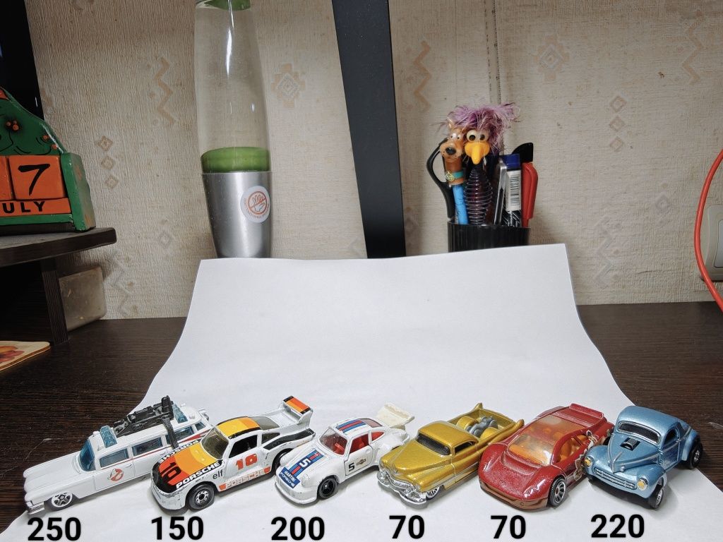 Машинки модели hot wheels matchbox siku majorette tomica