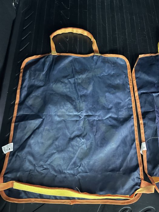 Coberturas costas bancos automóvel criança