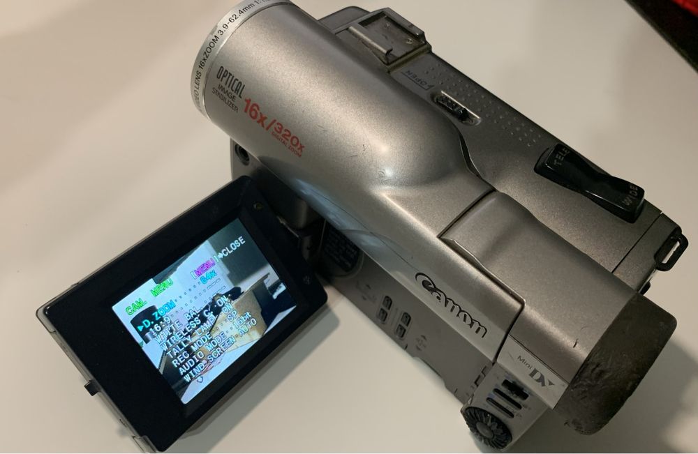 Canon Ultura Mini DV видеокамера