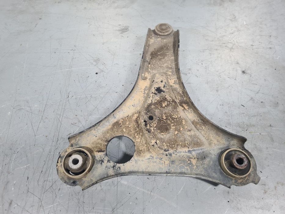 Braço de suspensão frente esquerdo RENAULT Twingo III (BCM_)