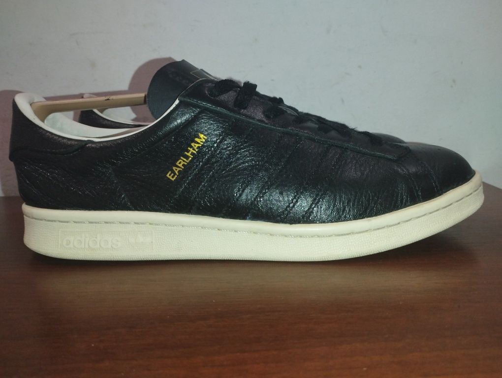 Кросівки Adidas Earlham