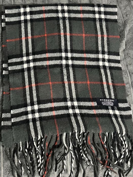 Шарфик burberry…