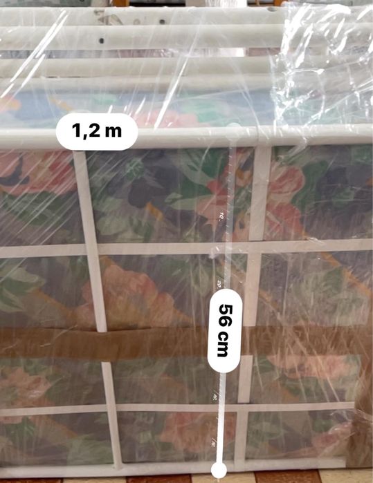 Cama de grades em otimo estadose conservacao e com colchao incluido