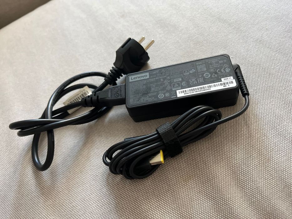 Zasilacz ładowarka Lenovo 65W nowa