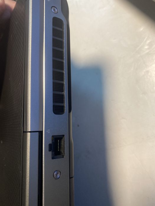 Dell Precision 7720 17" IPS Xeon 16Gb AMD 4 wx7130 8 Quadro P5000 16GB