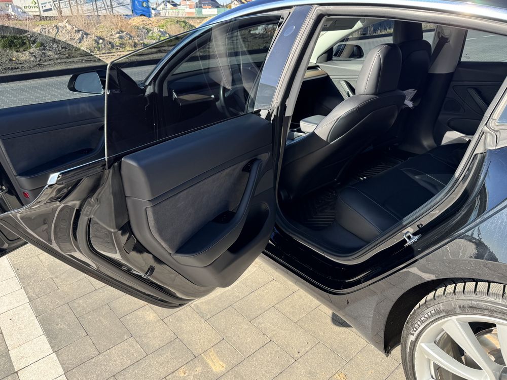 Tesla Model 3 2019