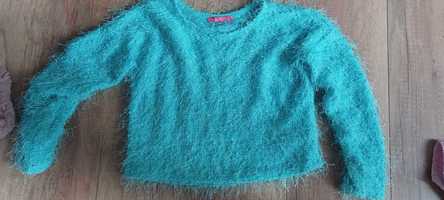 Sweterek seledynowy , krótki 134