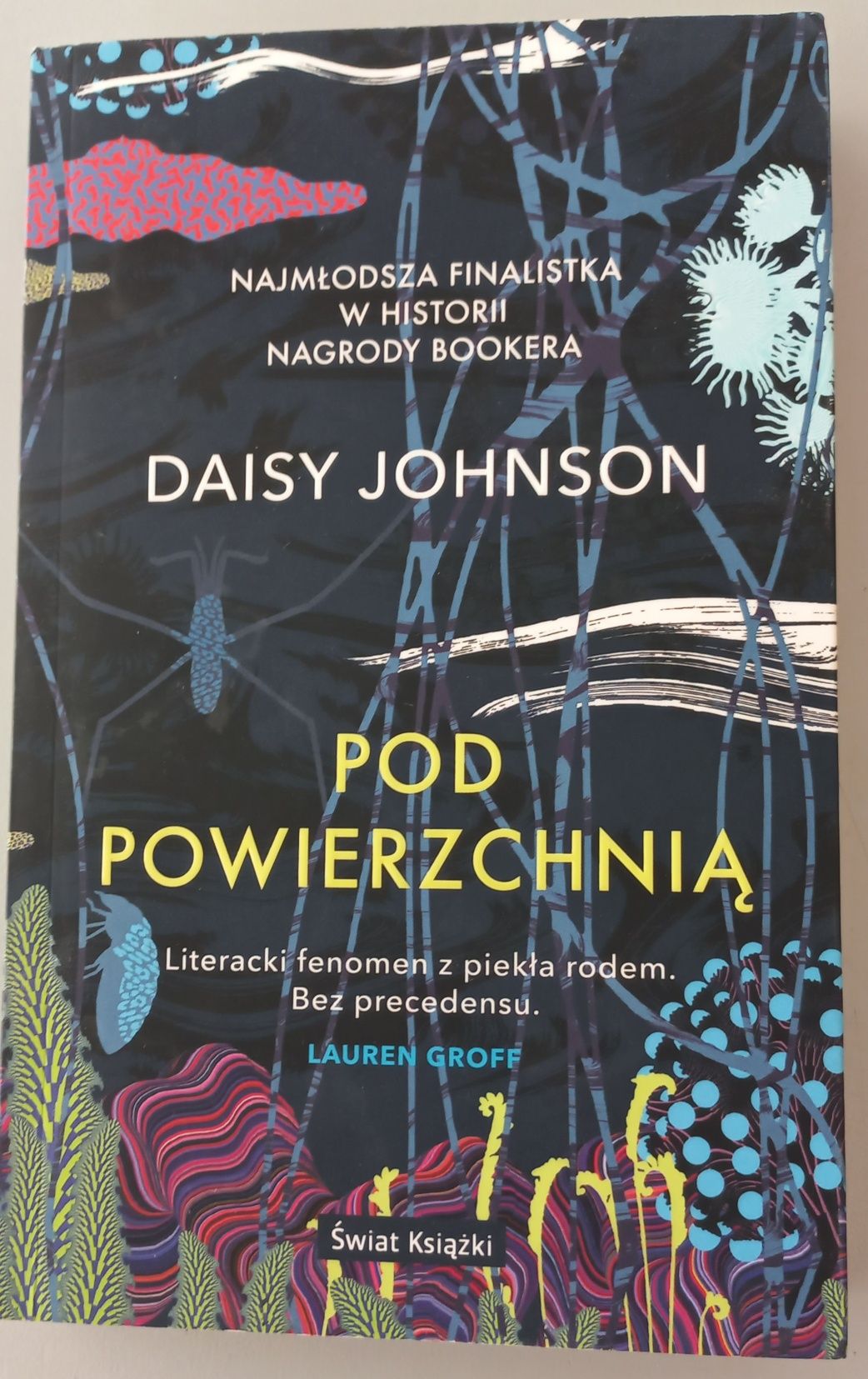 Pod powierzchnią- Daisy Johnson