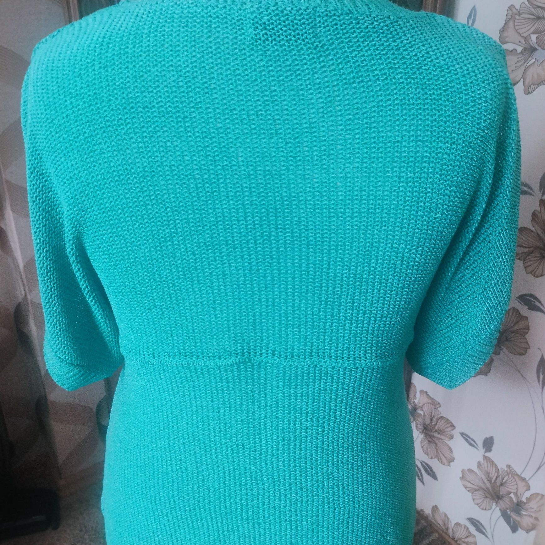 Bluzka sweterkowa z krótkim rękawem rozmiar L/XL
