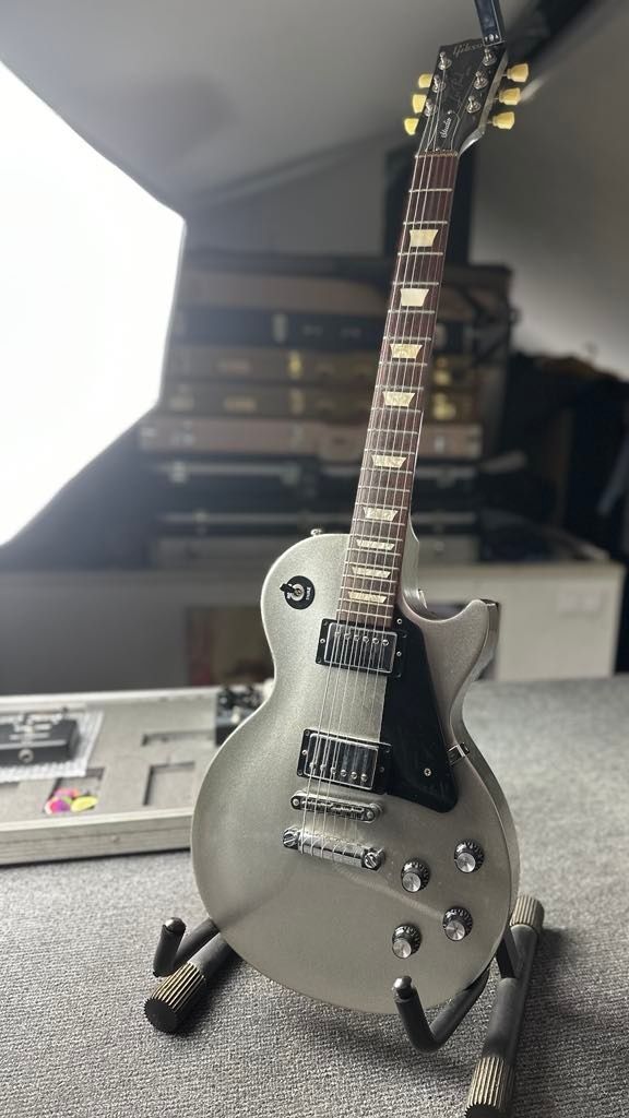 Gibson Les Paul STUDIO Silver