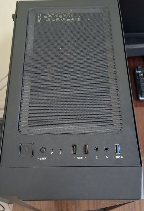 Komputer Ryzen 3 1200, rx580 8GB,  ram 8GB, ssd 128, hdd 500