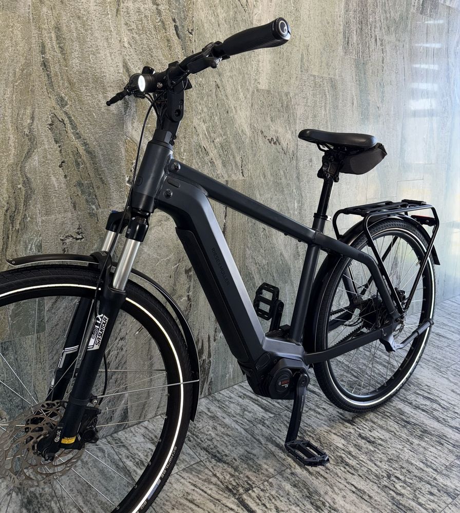 Riese & Müller Charger4 на ремені