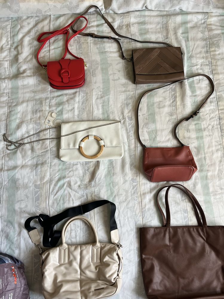 Conjunto de 6 bolsas senhora  todas por 20 euros