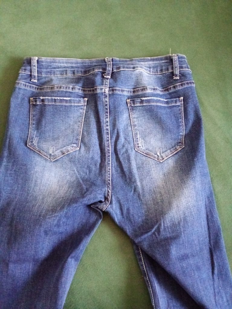 Spodnie jeansowe rozmiar L/XL