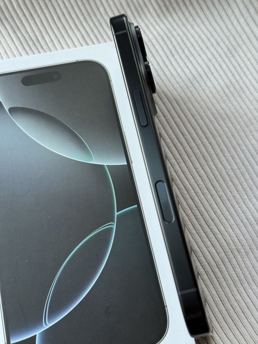 Iphone 16 pro black titanium 128gb