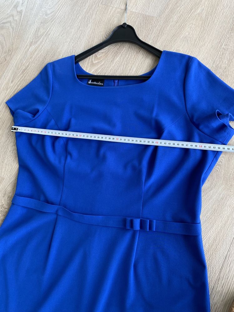 Kobaltowa elegancka sukienka 48