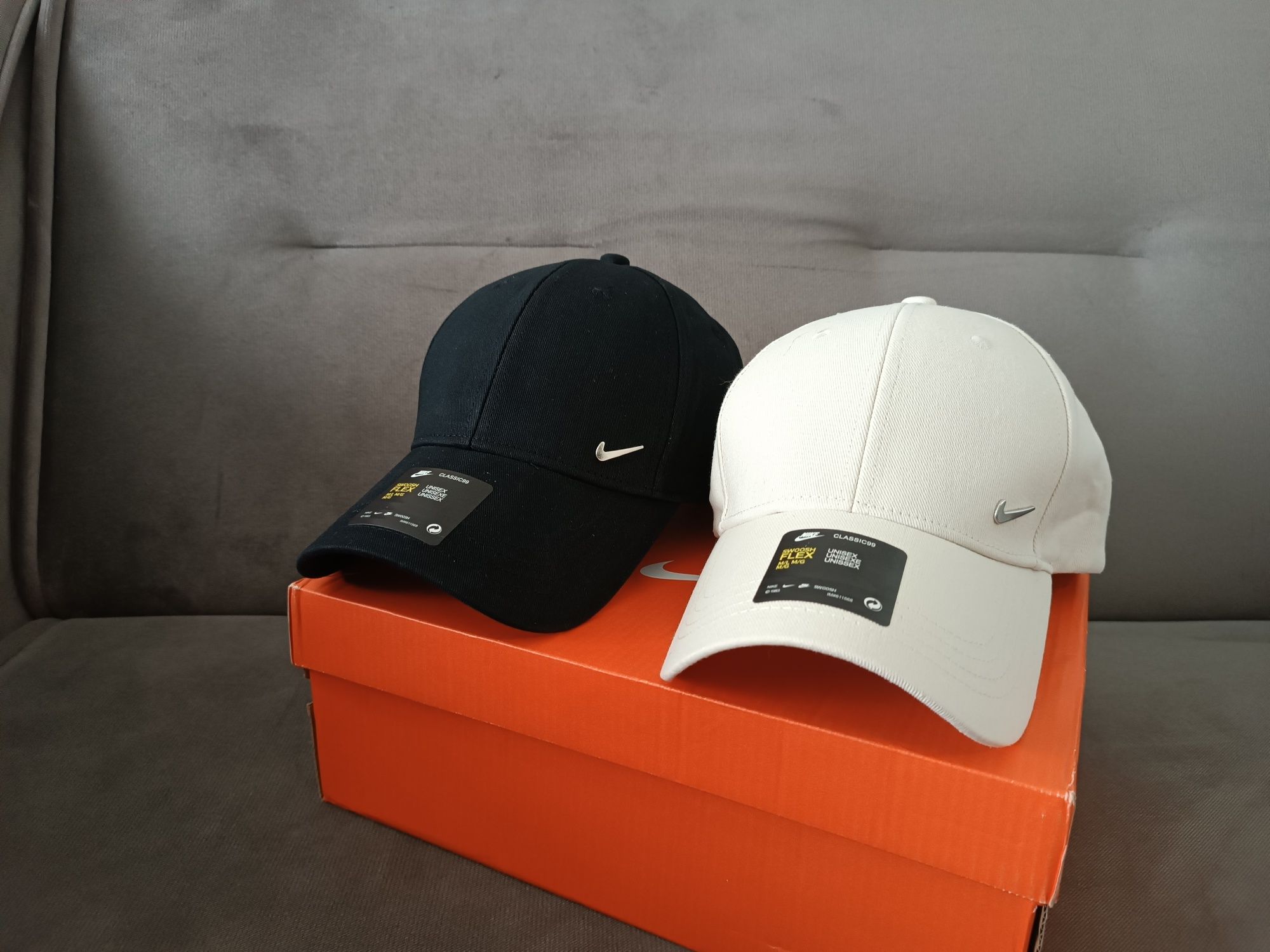 Nike Cap Metal Swoosh