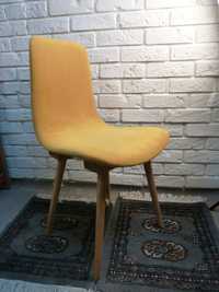 Krzesło z PRL po renowacji typ Radomsko A-6150 woskowane welurowe