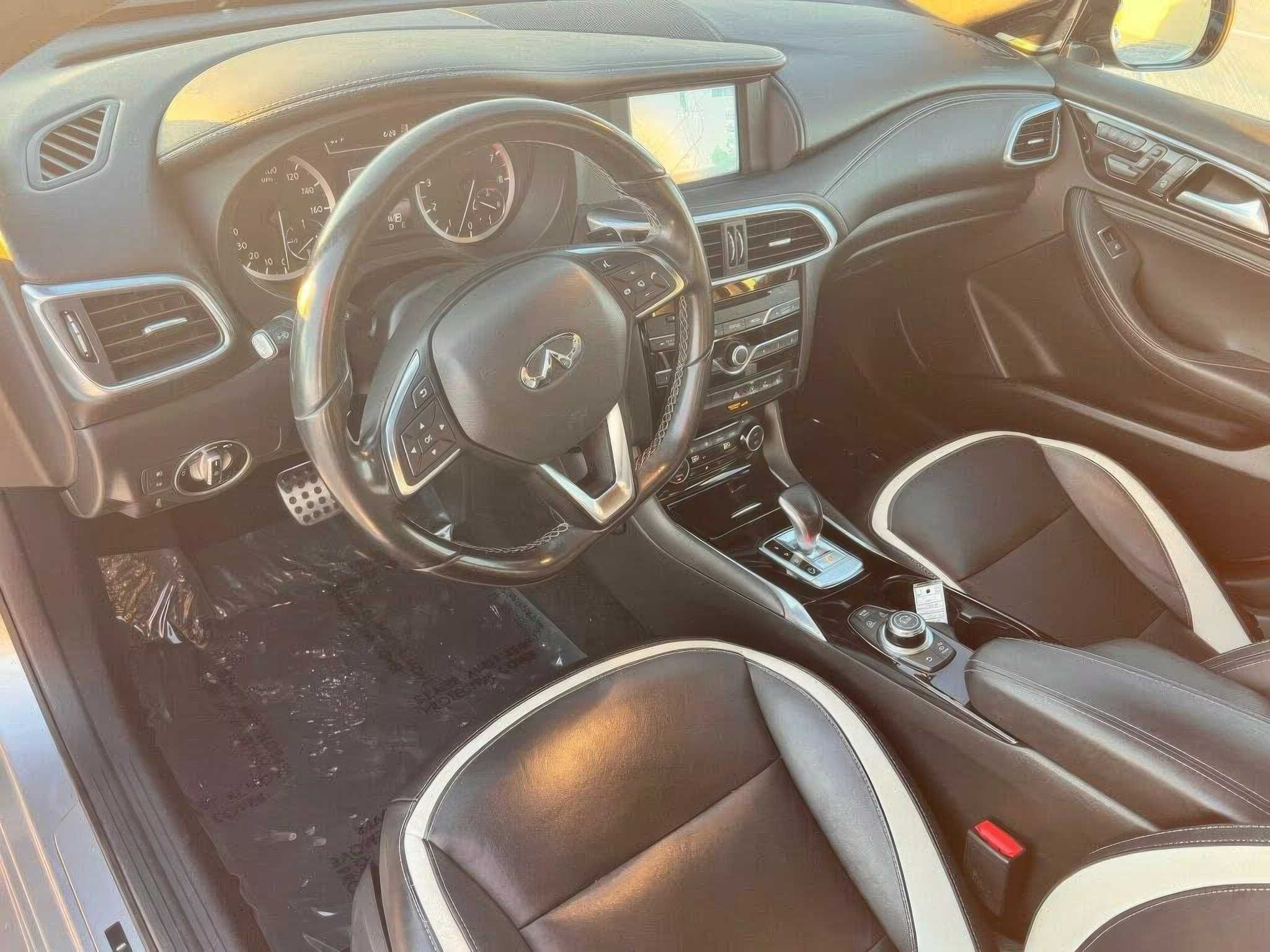 2018 Infiniti QX30 2.0t