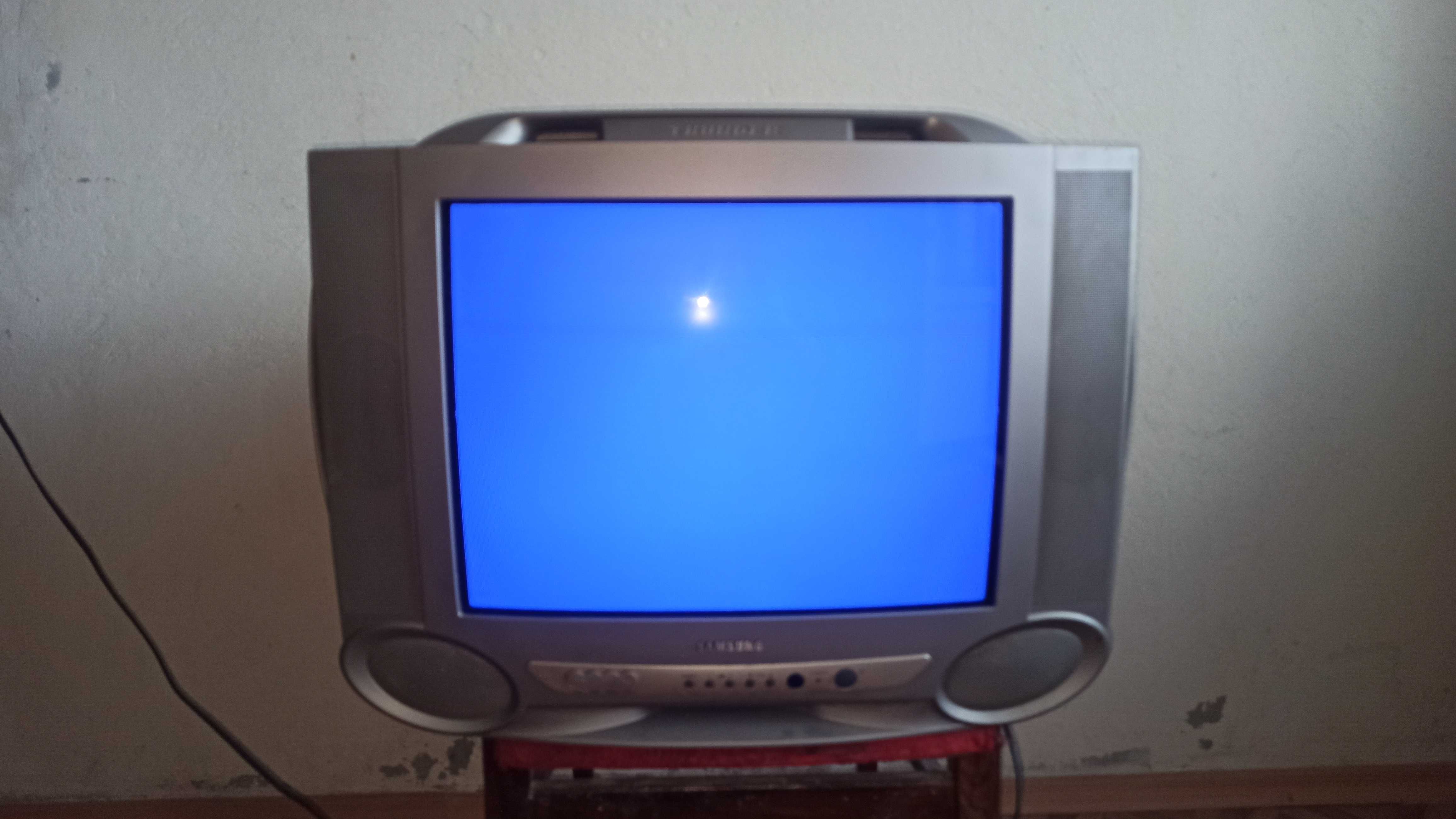 Продам телевизор Samsung CS-21S4WR