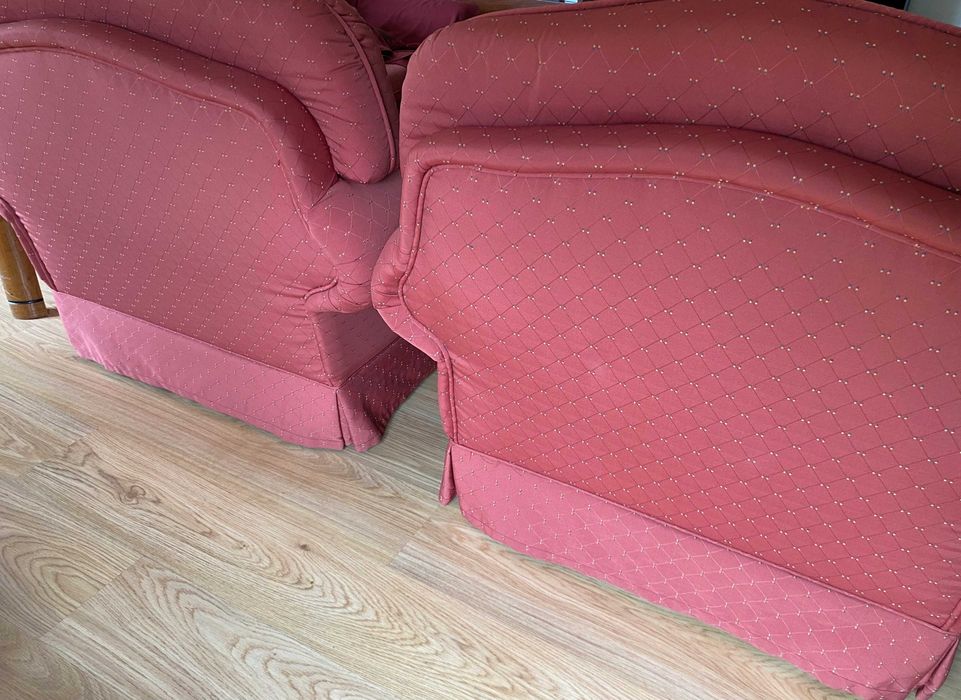 Conjunto de 3 sofás vermelhos - 1 grande e 2 individuais