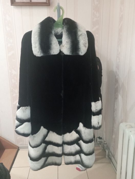 Шуба шиншила у гарному стані