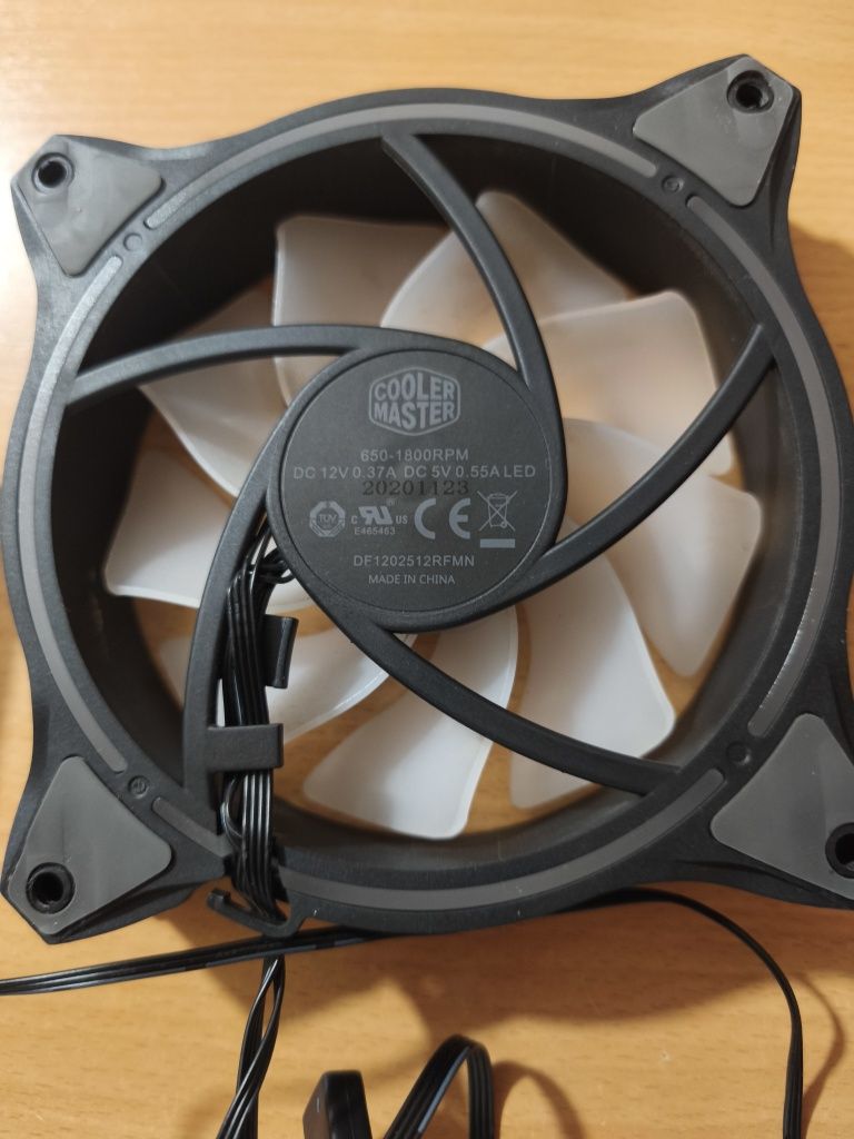 MasterFan MF120 Halo