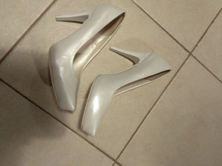 Buty perłowe Monique * buty ślubne białe * platforma * ukryty obcas