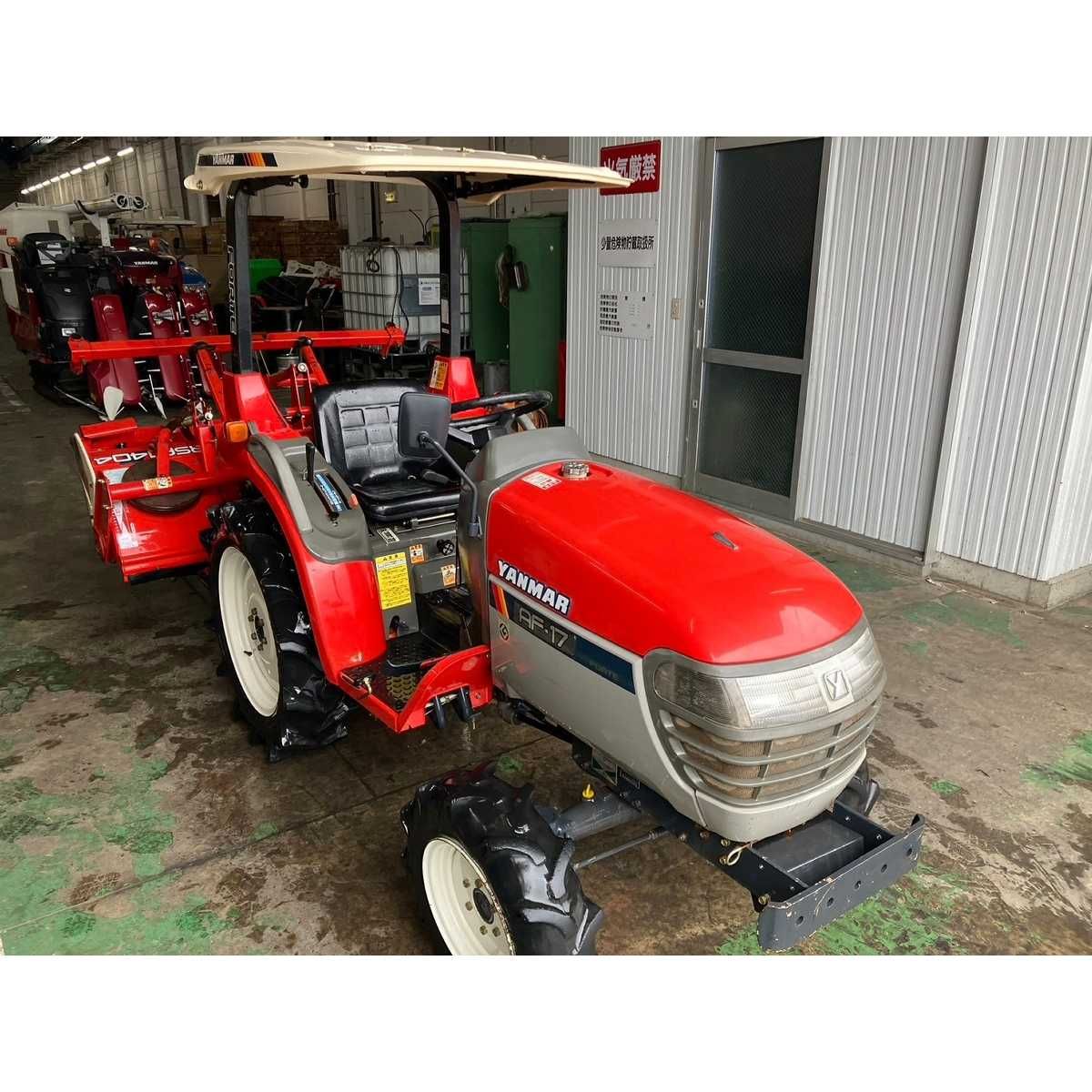 Traktor YANMAR AF17D - Kompaktowy Traktor 4x4