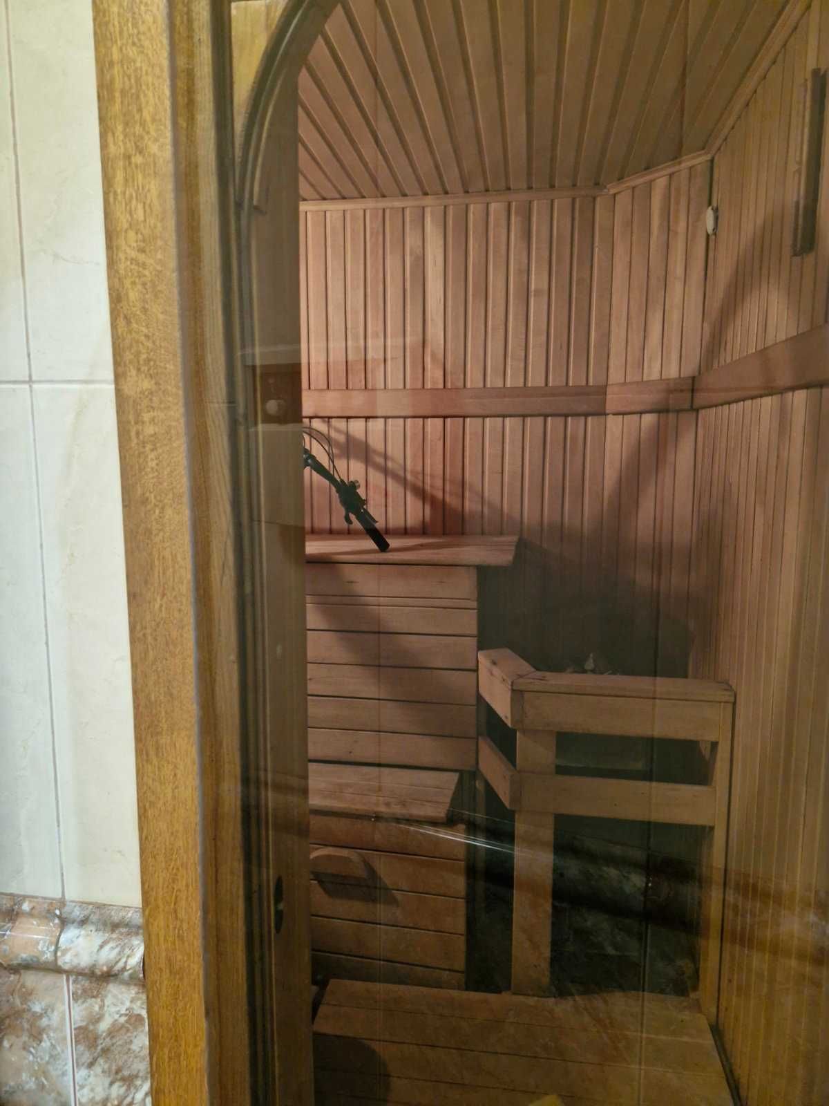 Центр. Продам 3к, 150м2  + паркинг. Дмитриевская,13-а
