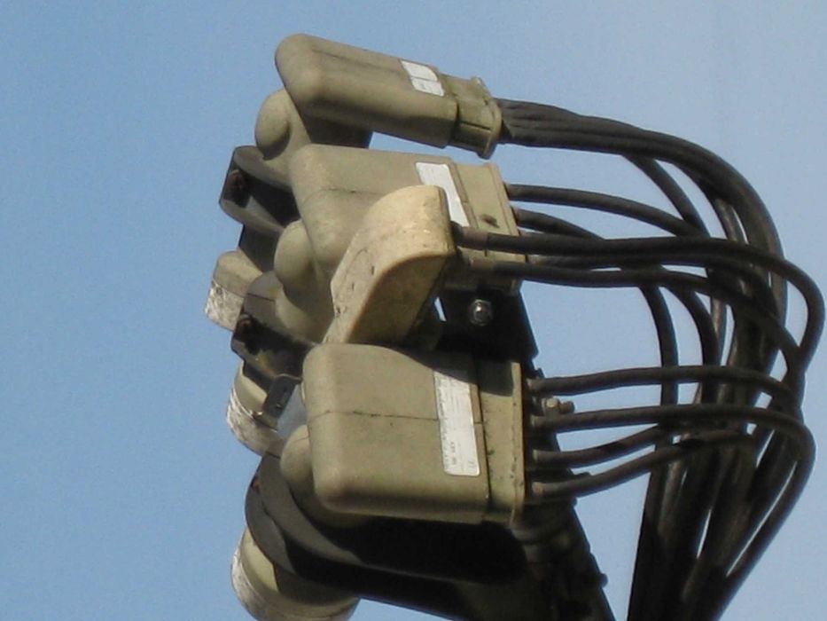 Спутнікові антени і тюнери