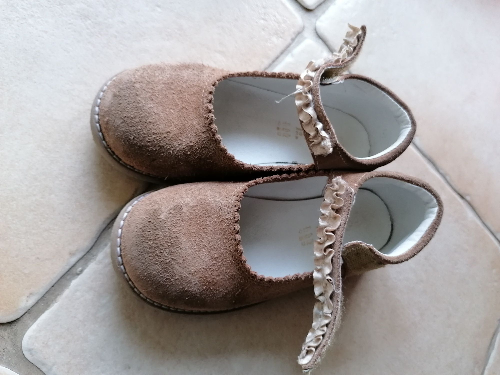 Sapatos menina Carneiras