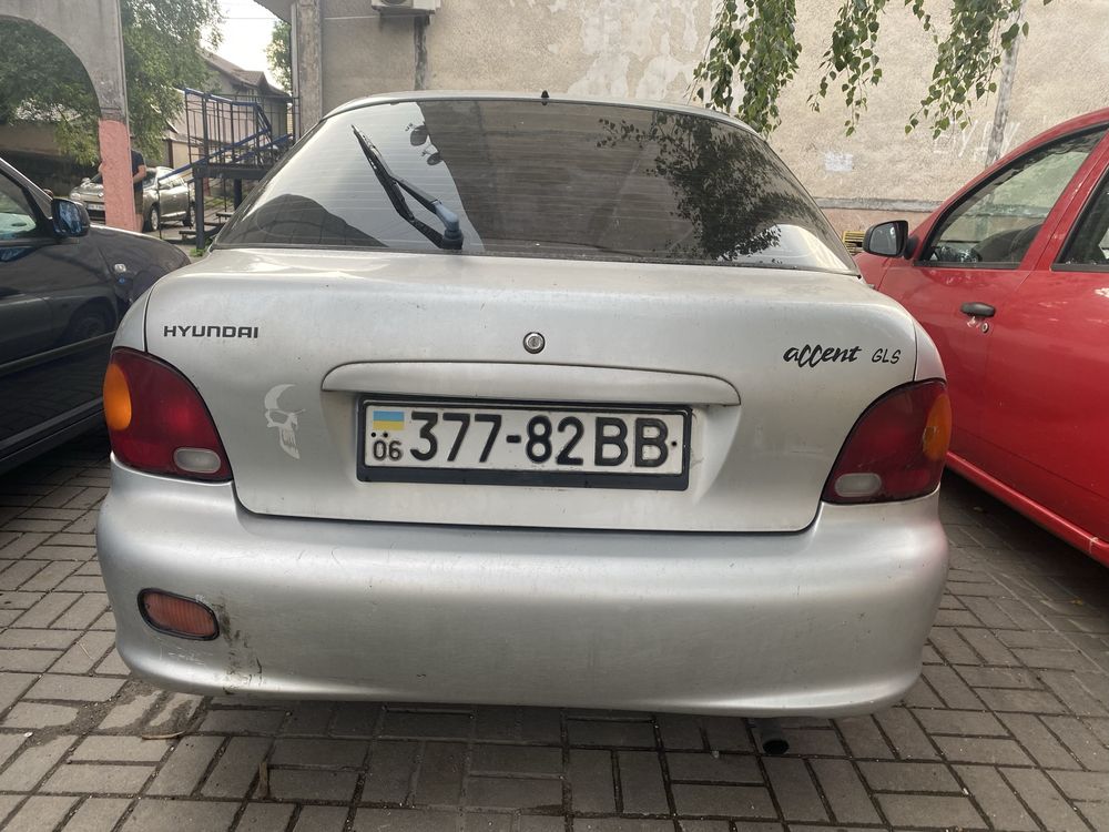 Hyundai accent 1,3 бензин