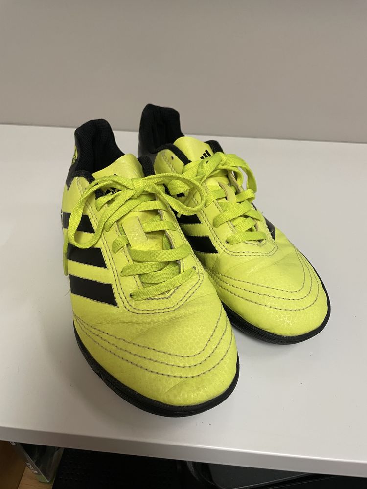 Turfy Adidas r. 34