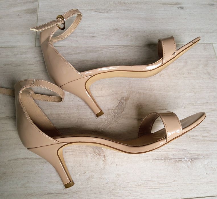 Sandałki nude, 39, stan jak nowe CCC