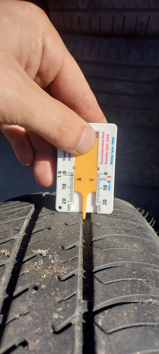 Продам комплект шин 165/70r13