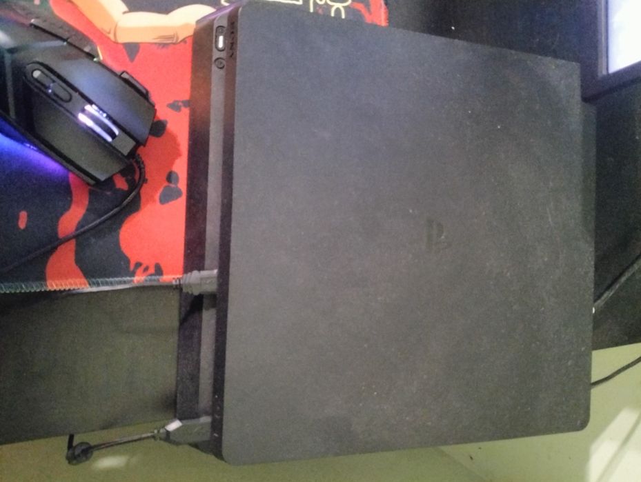 Play Station 4  a funcionar bem