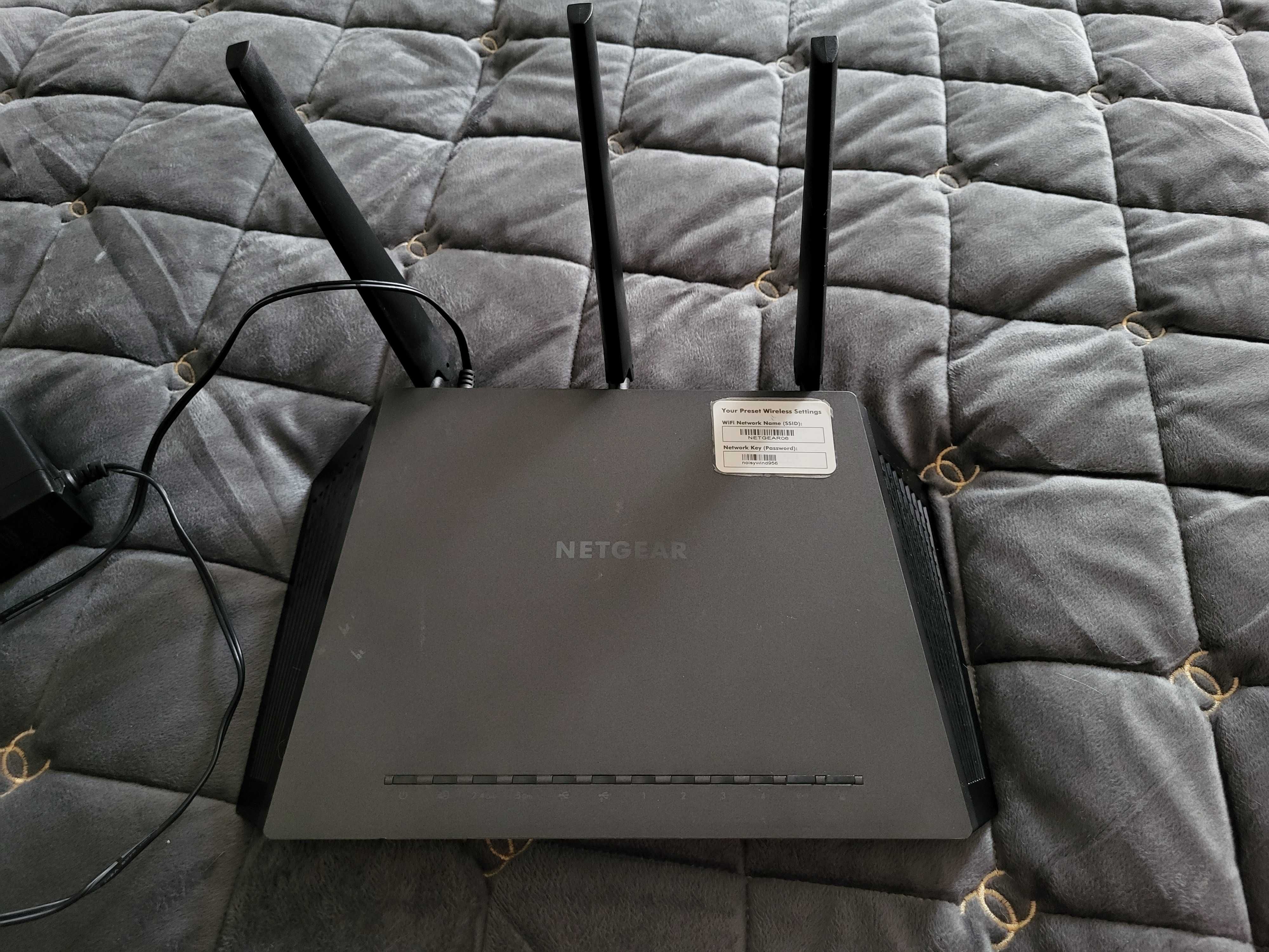 NETGEAR Nighthawk AC1900 (R7000) Smart Dual-Band Wi-Fi Роутер
