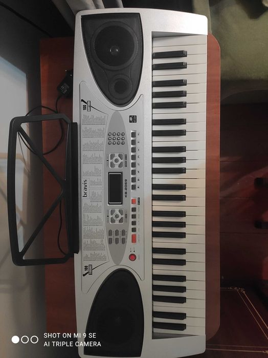 Синтезатор Bravis KB-2069