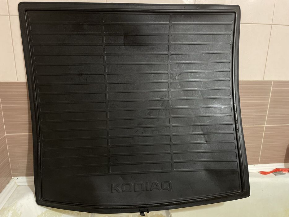 Коврик в багажник оригінальний Skoda Octavia A7, Kodiaq автокилимок