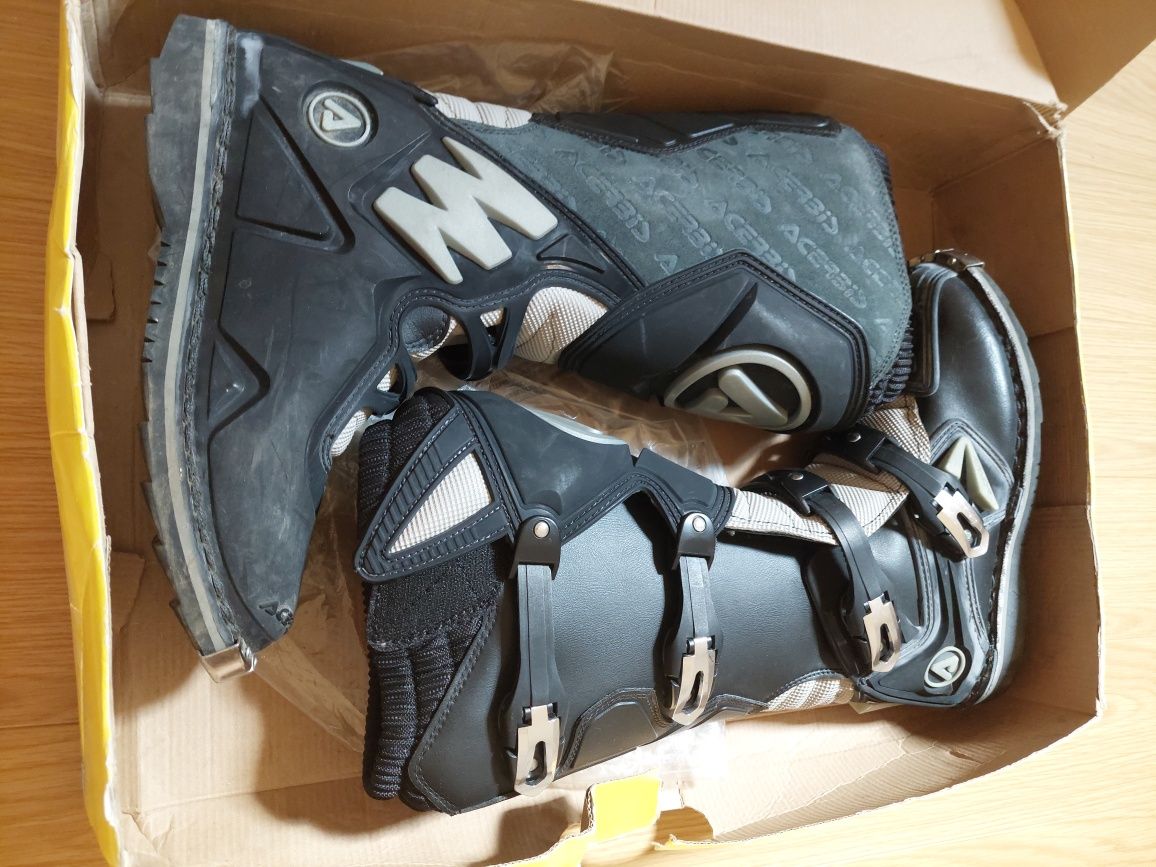 Botas Acerbis e forma  off road