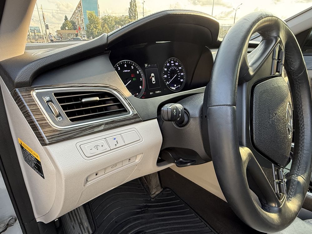 Hyundai sonata LF