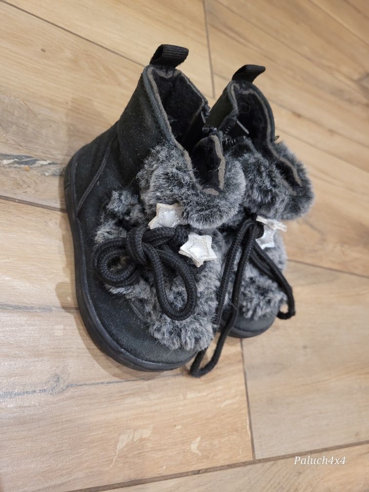 Zimowe buty dziewczęce botki z futerkiem rozmiar 20 21 Reserved