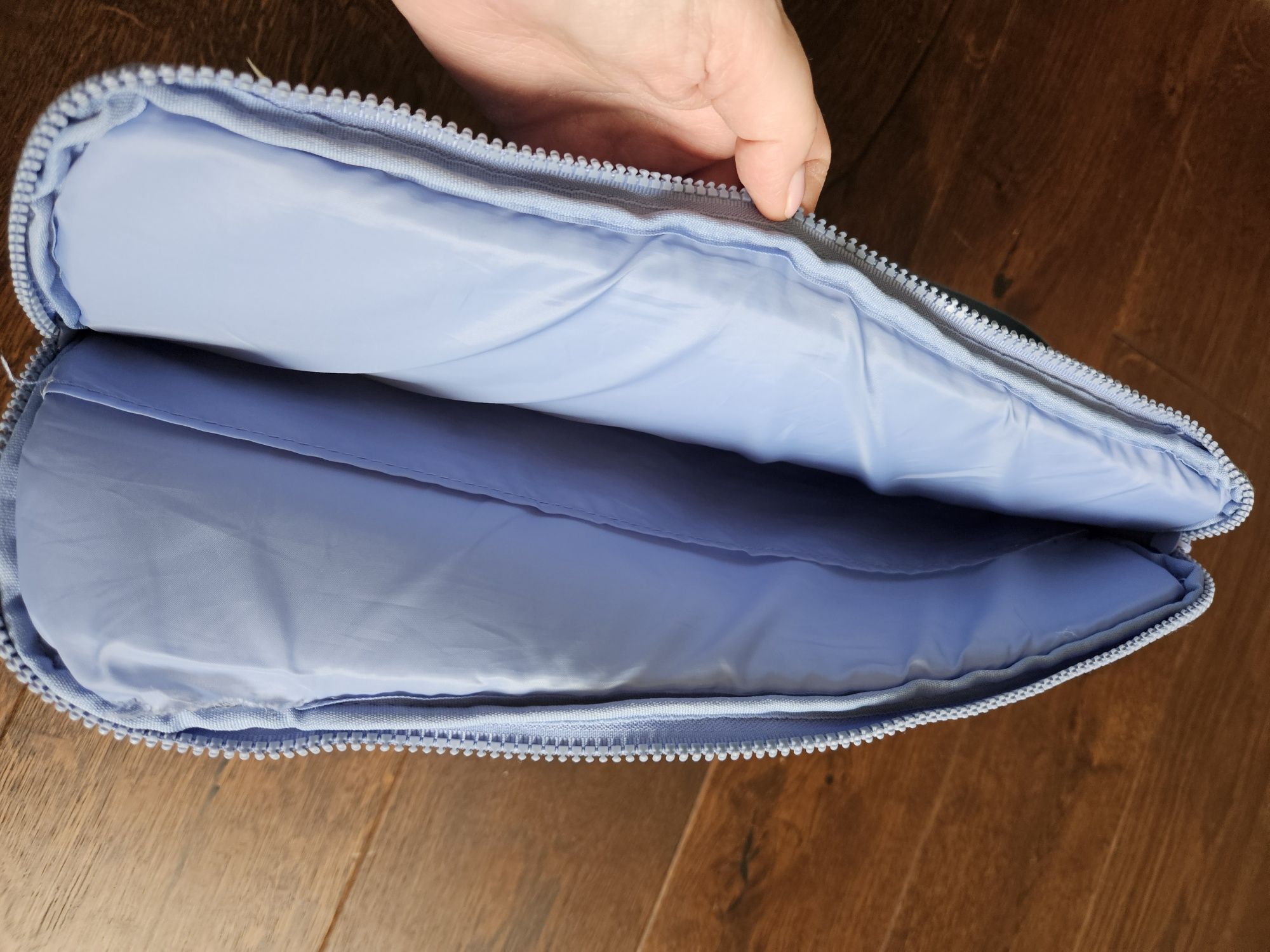 Benetton torba na laptopa