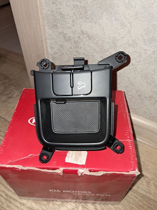 Продам недорого блок кнопок на Kia sportage