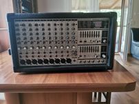 Behringer Europower PMX 2000